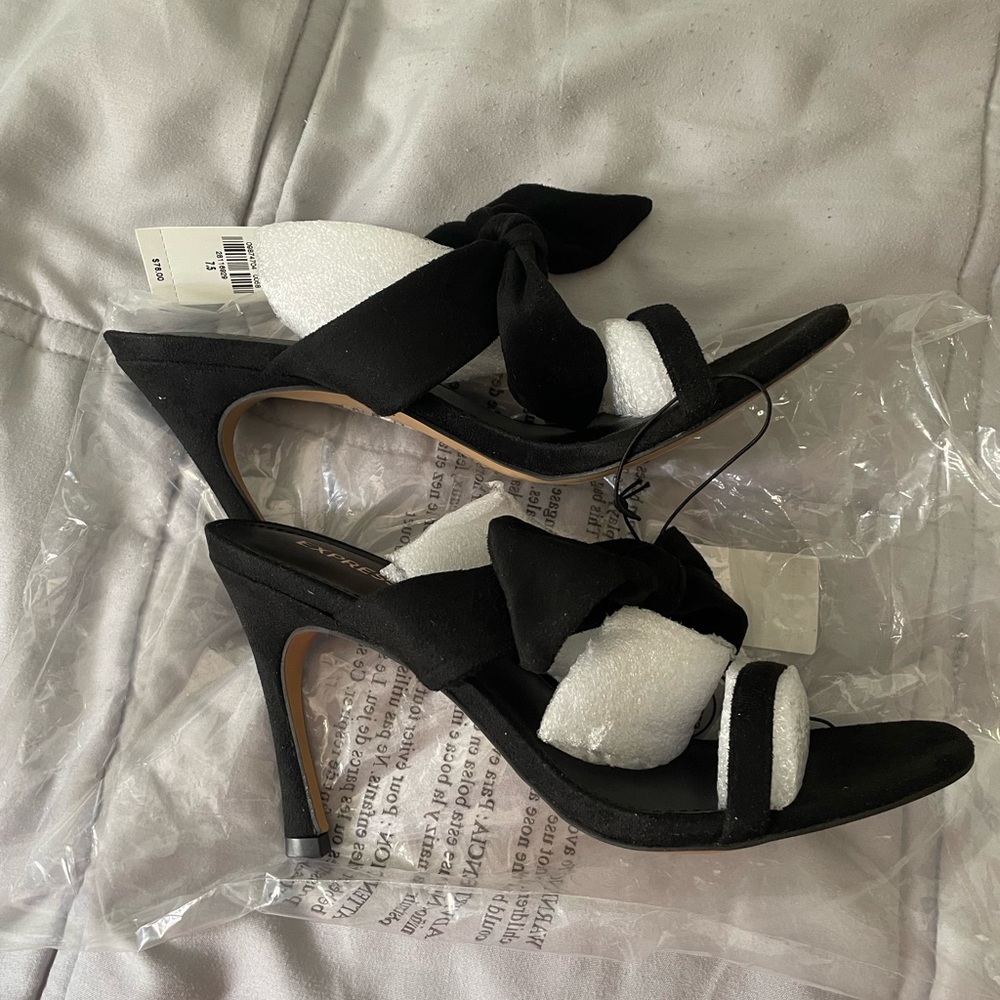 Express heels